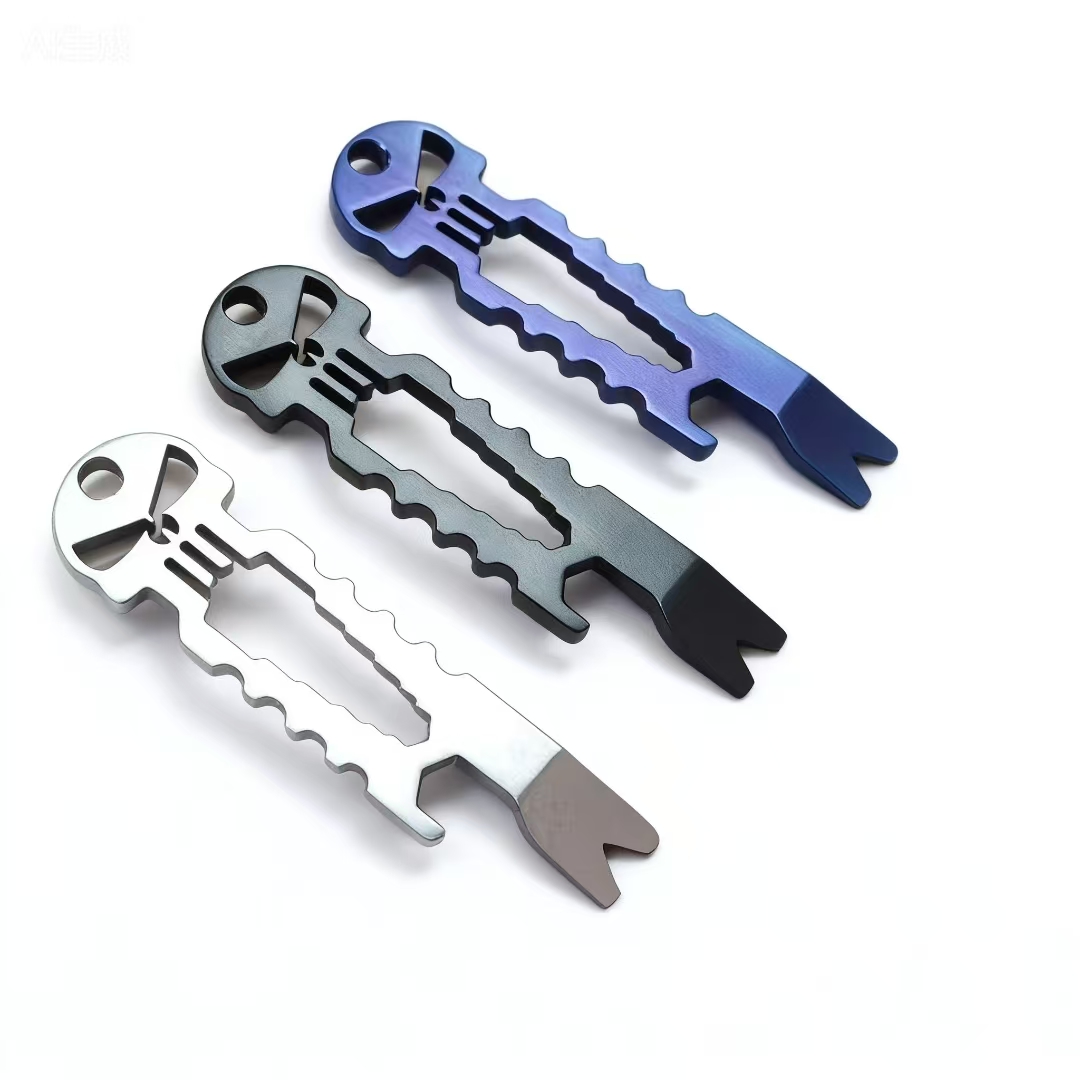 Titanium Pry Bar - Attrezzo Multifunzione in Titanio 8-in-1 Personalizzabile