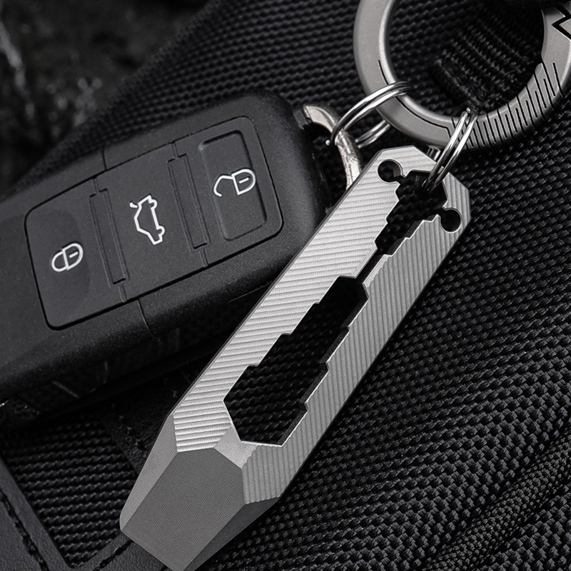 Strumento tascabile portachiav - Titanium Pry Bar recensione e prezzo