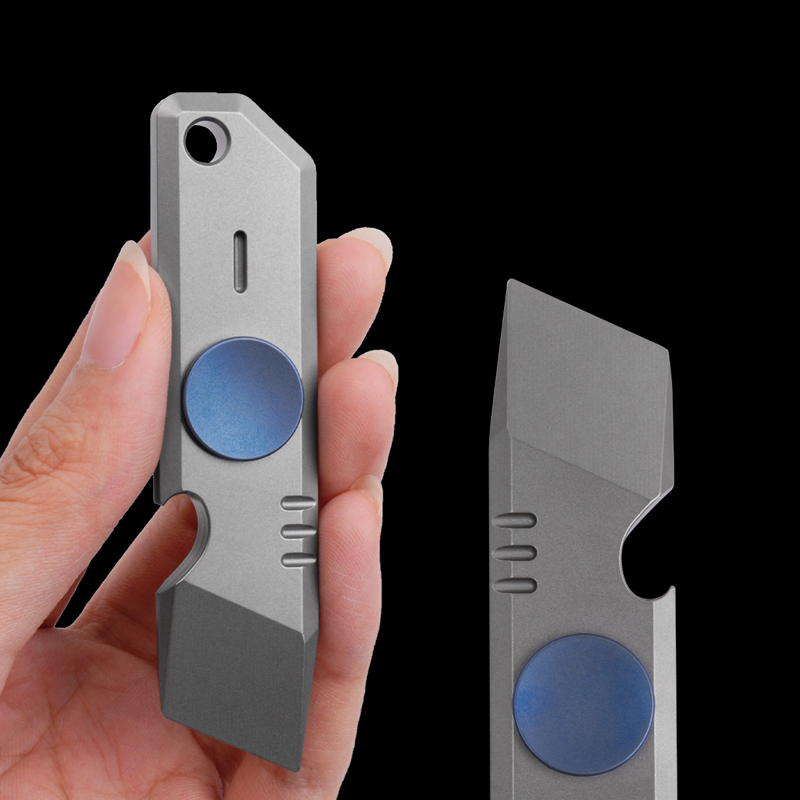 Cacciavite multifunzionale con - Titanium Pry Bar recensione e prezzo