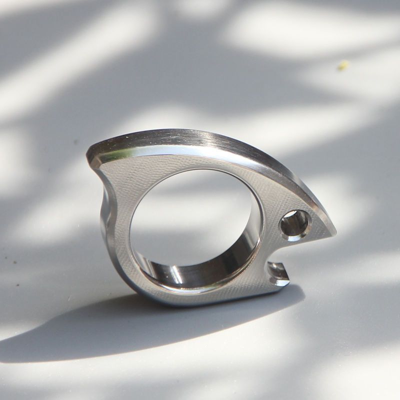 Attrezzi per ciondolo chiave a - Bottle Opener Keyring recensione e prezzo